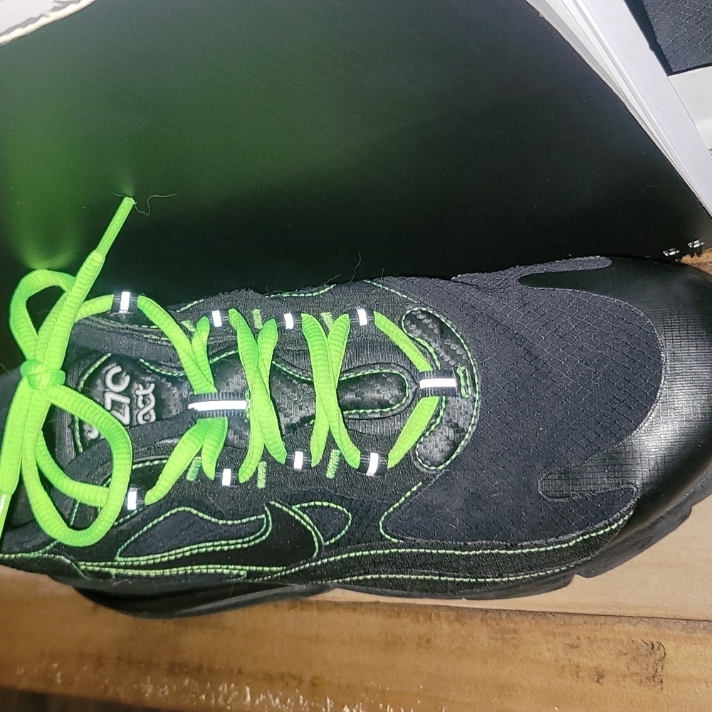 Men's Nike Air 270 React - Picture 3 of 7